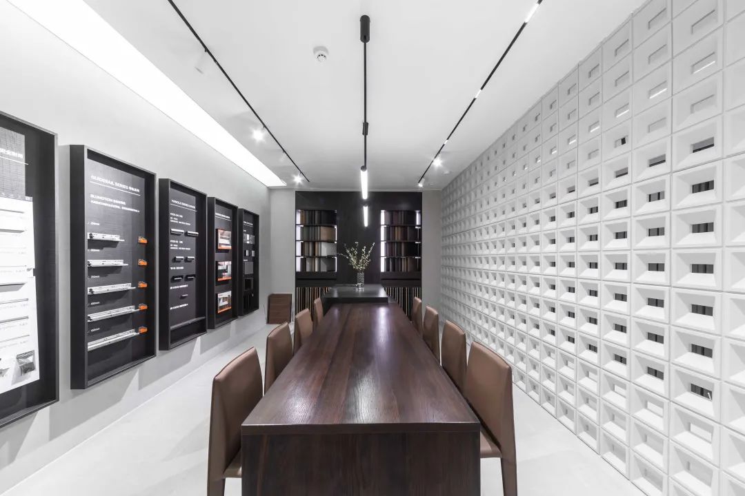 1699335835415922.jpg 640.jpg