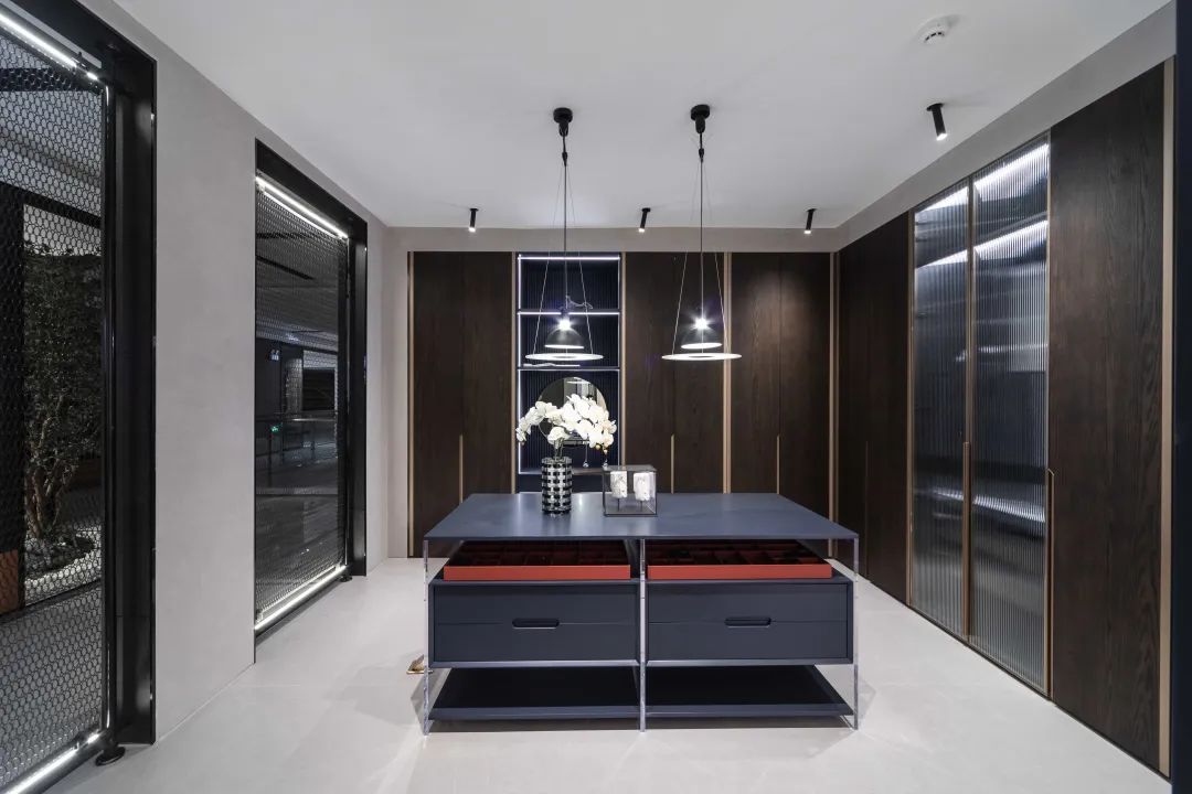 1699335979822346.jpg 640.jpg